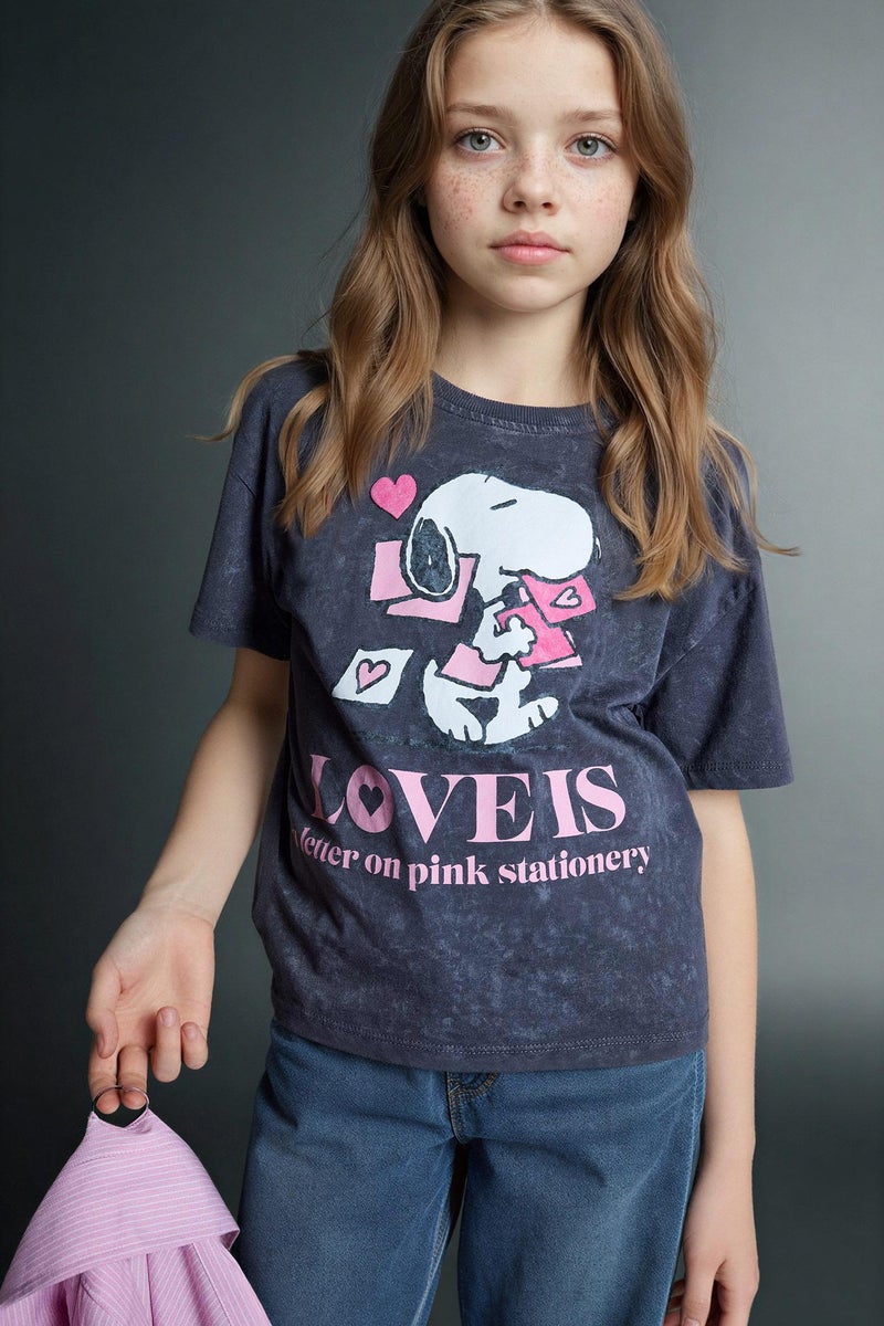 ديفاكتو تيشيرت بناتي نص كم قصة مريحة من سنوبي - Image 3